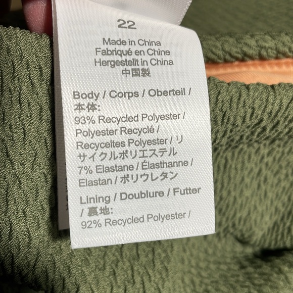 J Crew 1 Pc Swimsuit Plus Textured Jacquard 1 Shoulder Green Sz 22 (3X) NWT - Picture 7 of 7